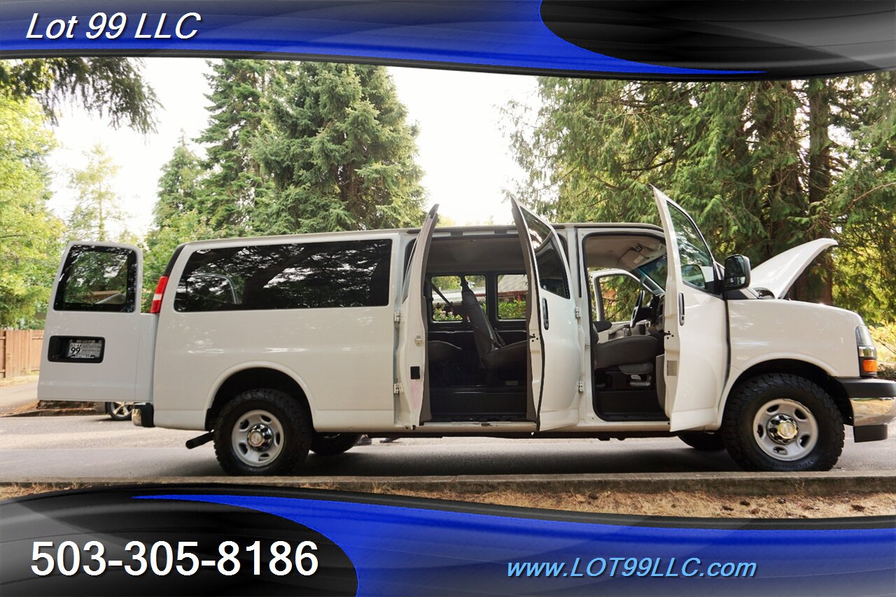 2017 Chevrolet Express LT 3500 15 Passenger Van V8 4.8L Auto BFG Tires   - Photo 27 - Milwaukie, OR 97267