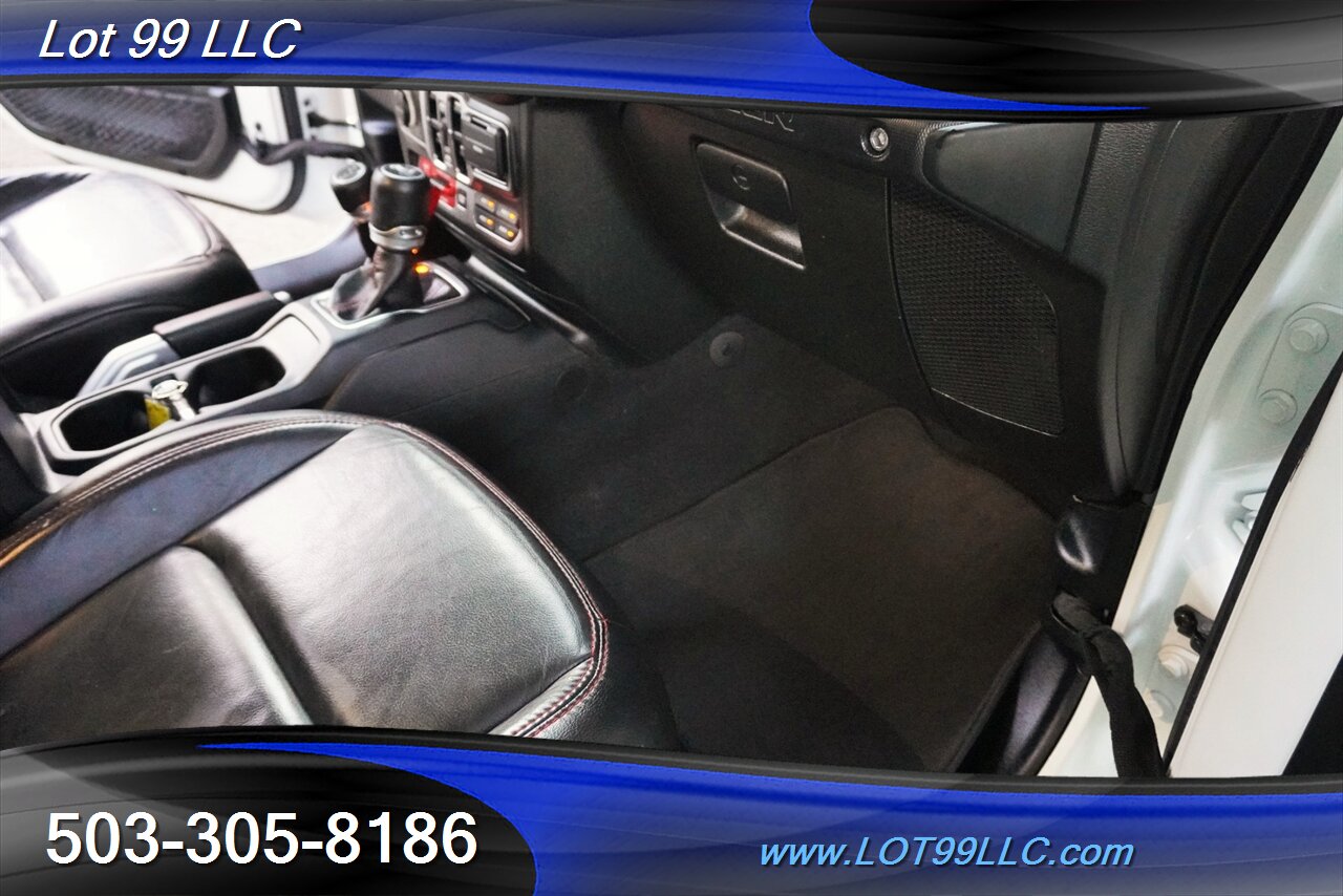 2019 Jeep Wrangler Unlimited Rubicon 4X4 Unlimited Heated Leather HARD TOP  LIFTED FUEL Wheels New Tires - Photo 32 - Milwaukie, OR 97267