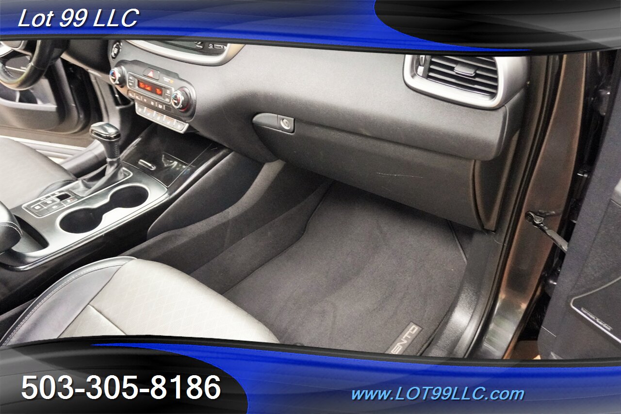2019 Kia Sorento SXL Limited AWD Heated Leather Pano Roof GPS 3 ROW   - Photo 36 - Milwaukie, OR 97267