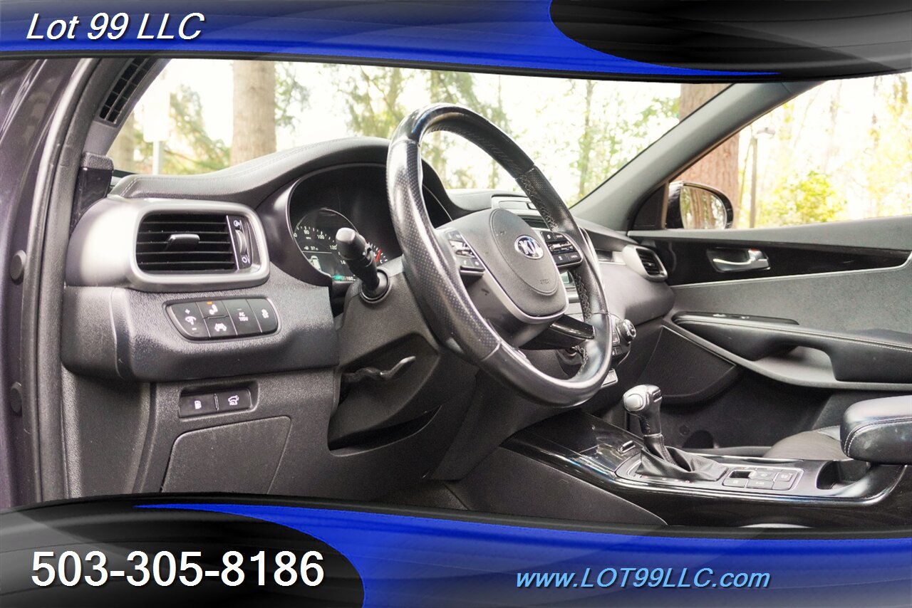 2019 Kia Sorento SXL Limited AWD Heated Leather Pano Roof GPS 3 ROW   - Photo 12 - Milwaukie, OR 97267