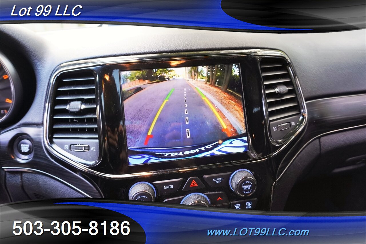 2020 Jeep Grand Cherokee Limited 4X4 V6 3.6L Auto Heated Leather Seats  Moon Roof TINTED WINDOWS Premium Wheels Newer Tires - Photo 32 - Milwaukie, OR 97267