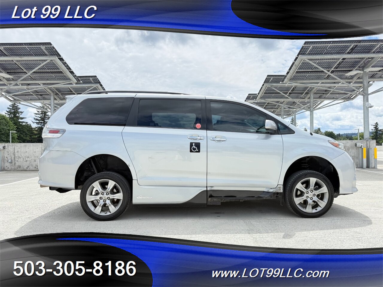 2014 Toyota Sienna SE Side Ramp WHEELCHAIR VAN 6-Passenger Leather  DVD Sunroof Power Ramp - Photo 9 - Milwaukie, OR 97267