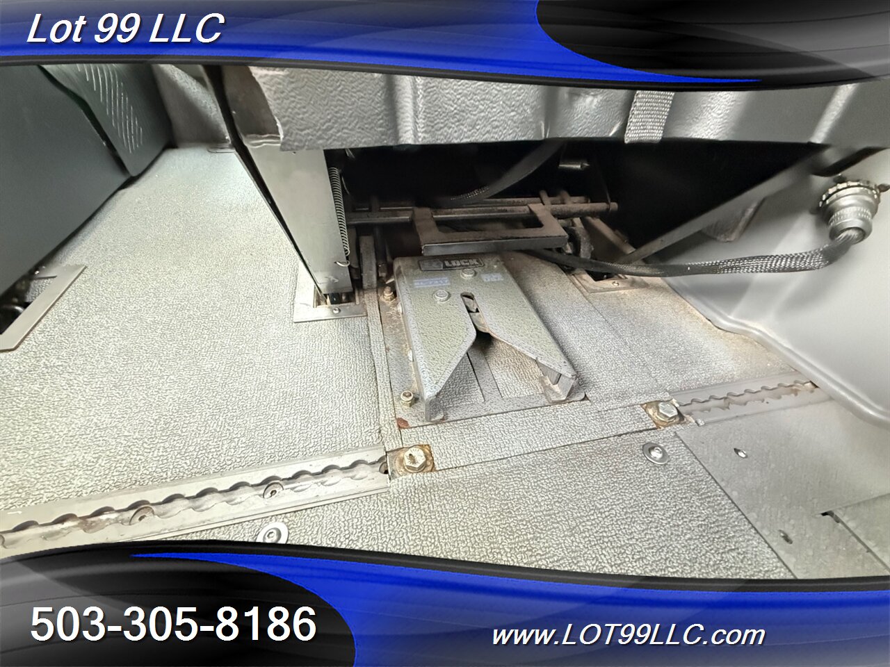 2014 Toyota Sienna SE Side Ramp WHEELCHAIR VAN 6-Passenger Leather  DVD Sunroof Power Ramp - Photo 49 - Milwaukie, OR 97267