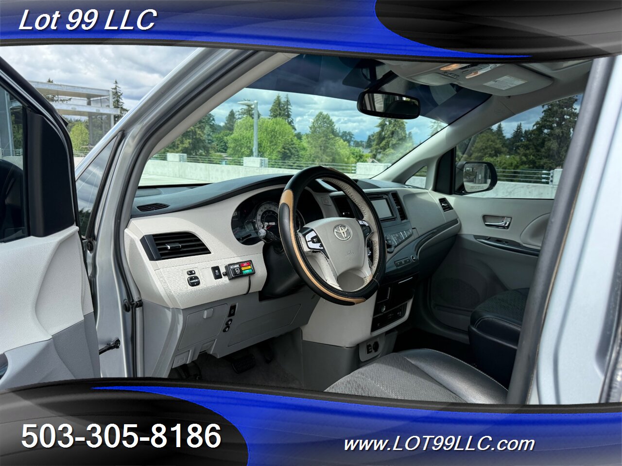 2014 Toyota Sienna SE Side Ramp WHEELCHAIR VAN 6-Passenger Leather  DVD Sunroof Power Ramp - Photo 38 - Milwaukie, OR 97267