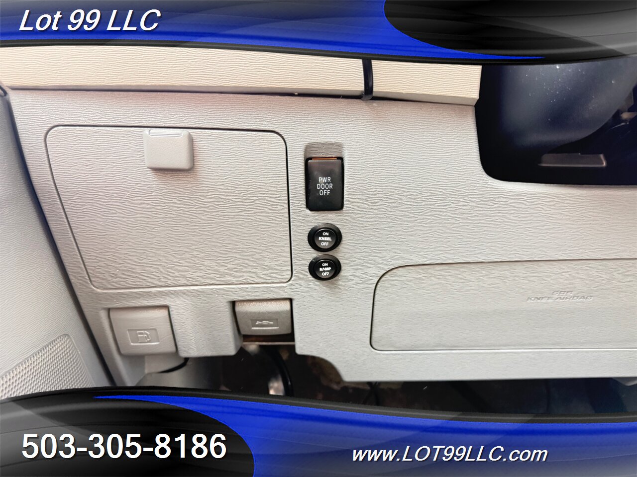 2014 Toyota Sienna SE Side Ramp WHEELCHAIR VAN 6-Passenger Leather  DVD Sunroof Power Ramp - Photo 18 - Milwaukie, OR 97267