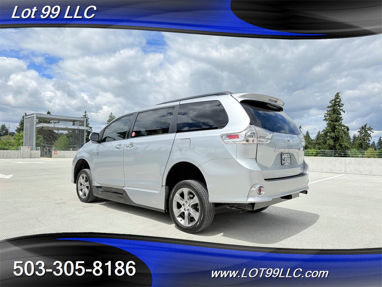 2014 Toyota Sienna SE Side Ramp WHEELCHAIR VAN 6-Passenger Leather  DVD Sunroof Power Ramp - Photo 12 - Milwaukie, OR 97267