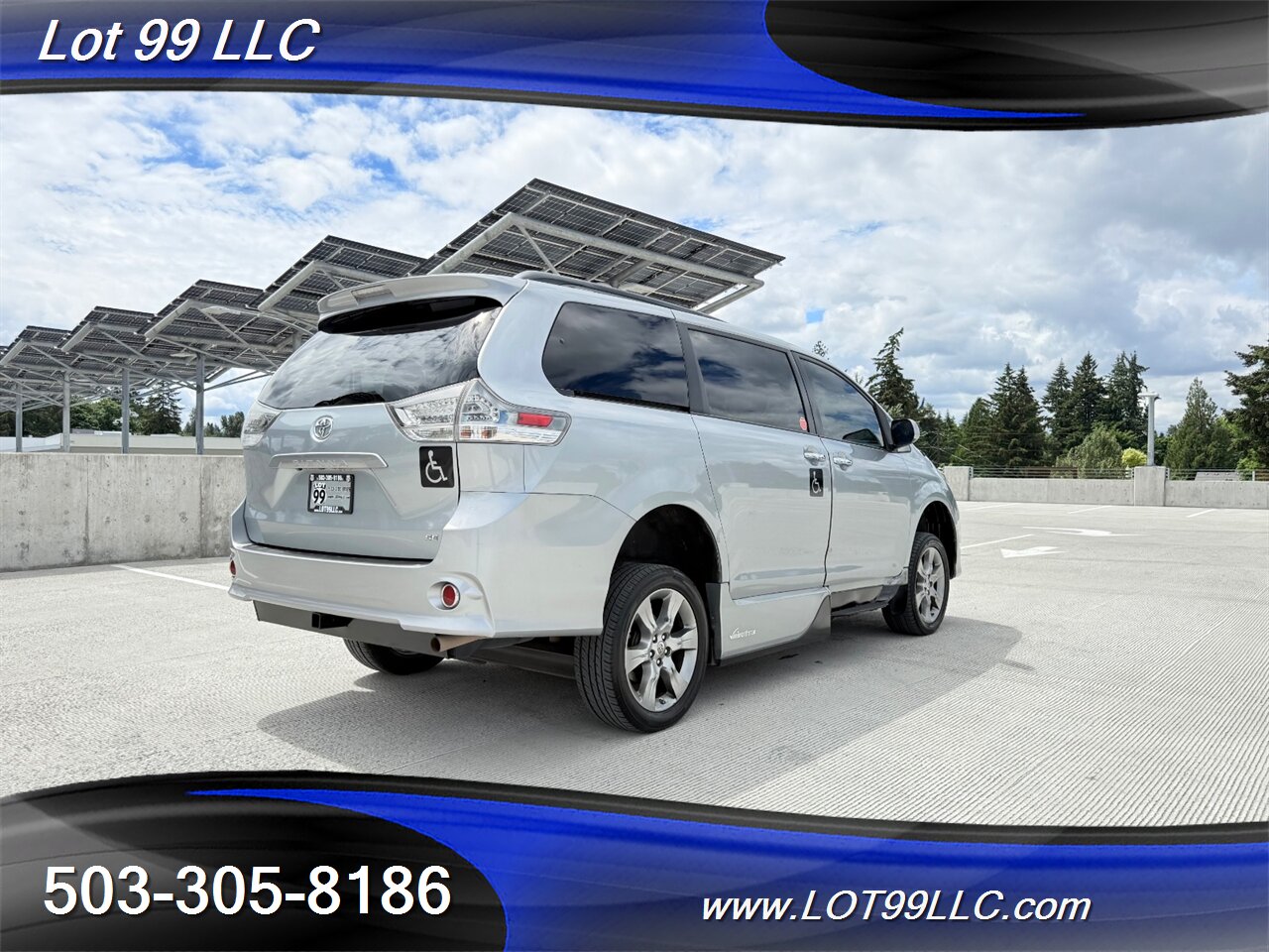 2014 Toyota Sienna SE Side Ramp WHEELCHAIR VAN 6-Passenger Leather  DVD Sunroof Power Ramp - Photo 10 - Milwaukie, OR 97267