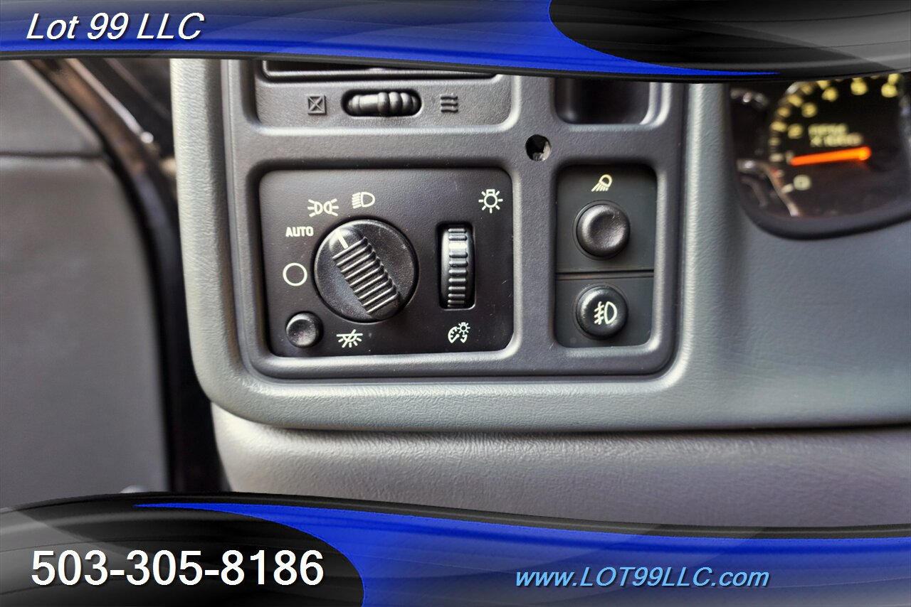 2006 Chevrolet Silverado 1500 LT1 Extended Cab Only 90K Low Miles Tinted Windows  Big SCREEN Black 24 Wheels Like New Tires LOWERED SUPER CLEAN - Photo 23 - Milwaukie, OR 97267