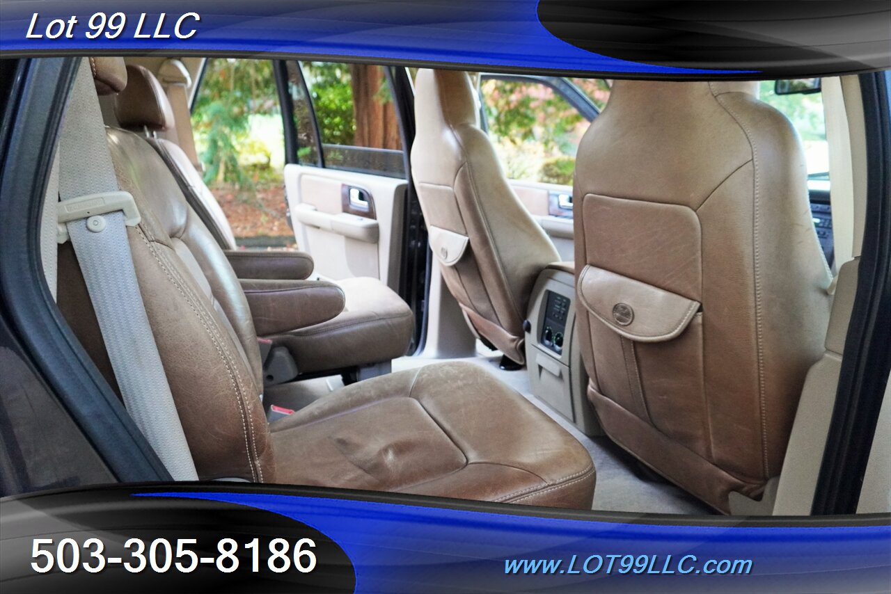 2006 Ford Expedition King Ranch 4X4 V8 5.4L Heated Leather Moon 3 ROW   - Photo 16 - Milwaukie, OR 97267