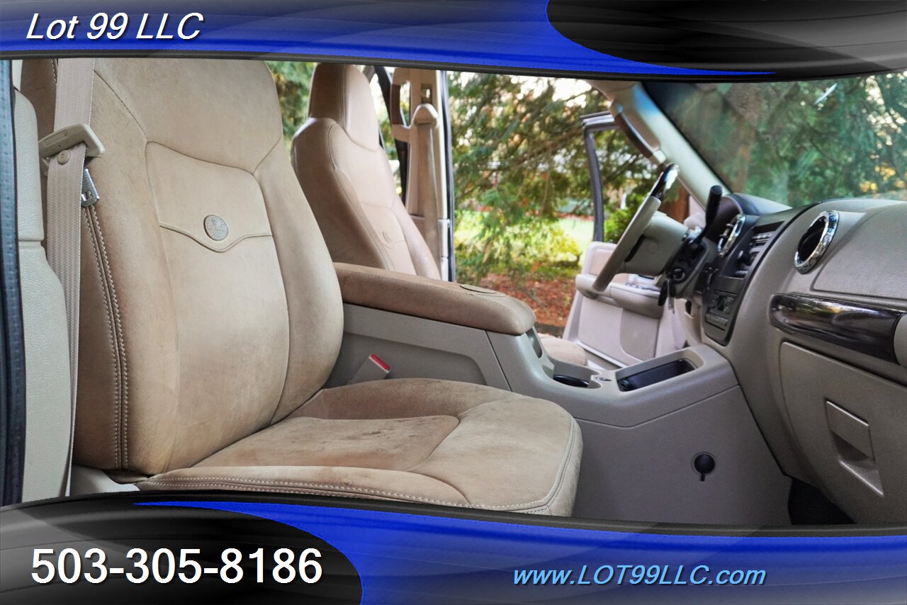 2006 Ford Expedition King Ranch 4X4 V8 5.4L Heated Leather Moon 3 ROW   - Photo 18 - Milwaukie, OR 97267