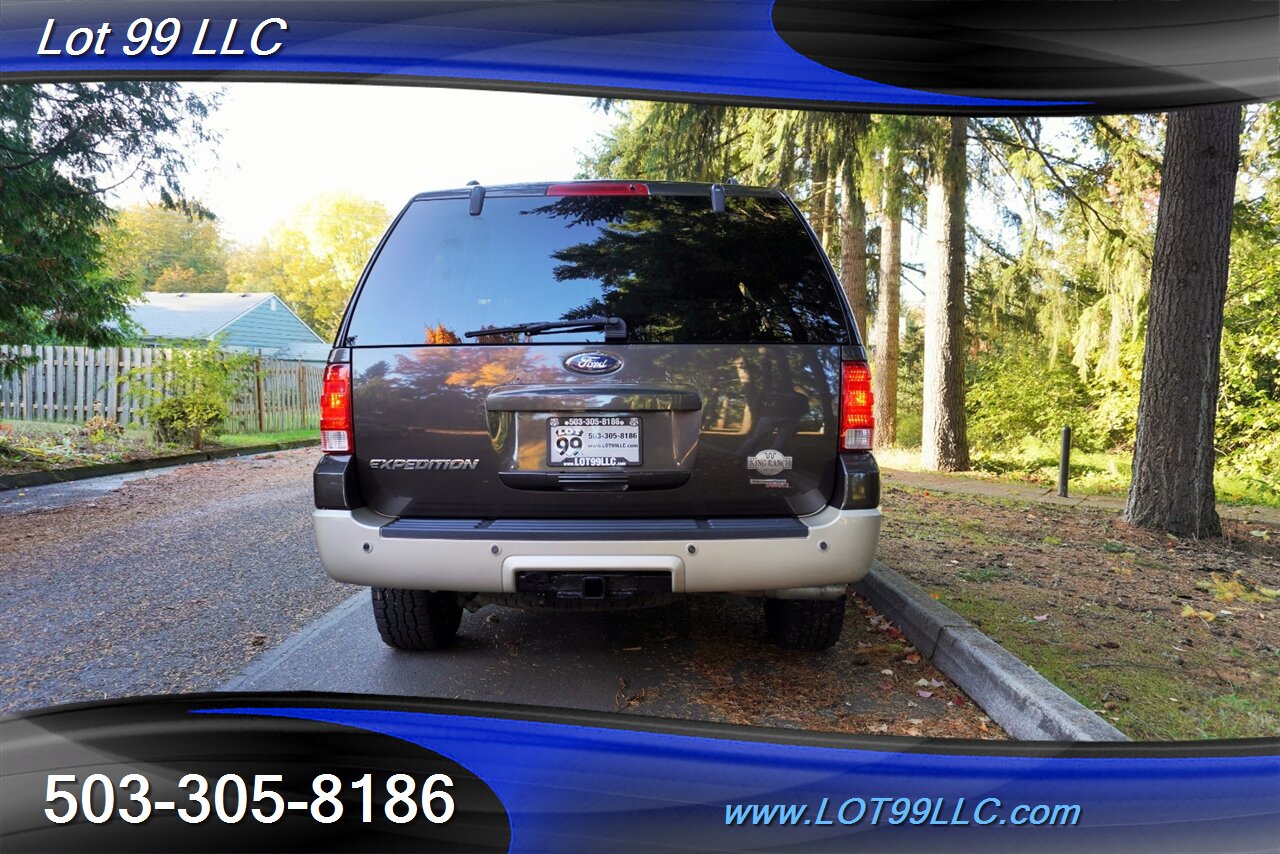2006 Ford Expedition King Ranch 4X4 V8 5.4L Heated Leather Moon 3 ROW   - Photo 10 - Milwaukie, OR 97267