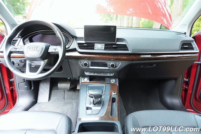 2019 Audi Q5 quattro Premium Plus Only 26K LOW MILES Heated  Leather Seats Pano Roof GPS Premium Wheels