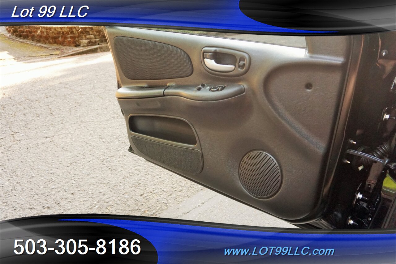 2004 Dodge Neon SRT4 Sedan 68k Actual miles 2.5L TURBO 5 Speed - Photo 26 - Milwaukie, OR 97267