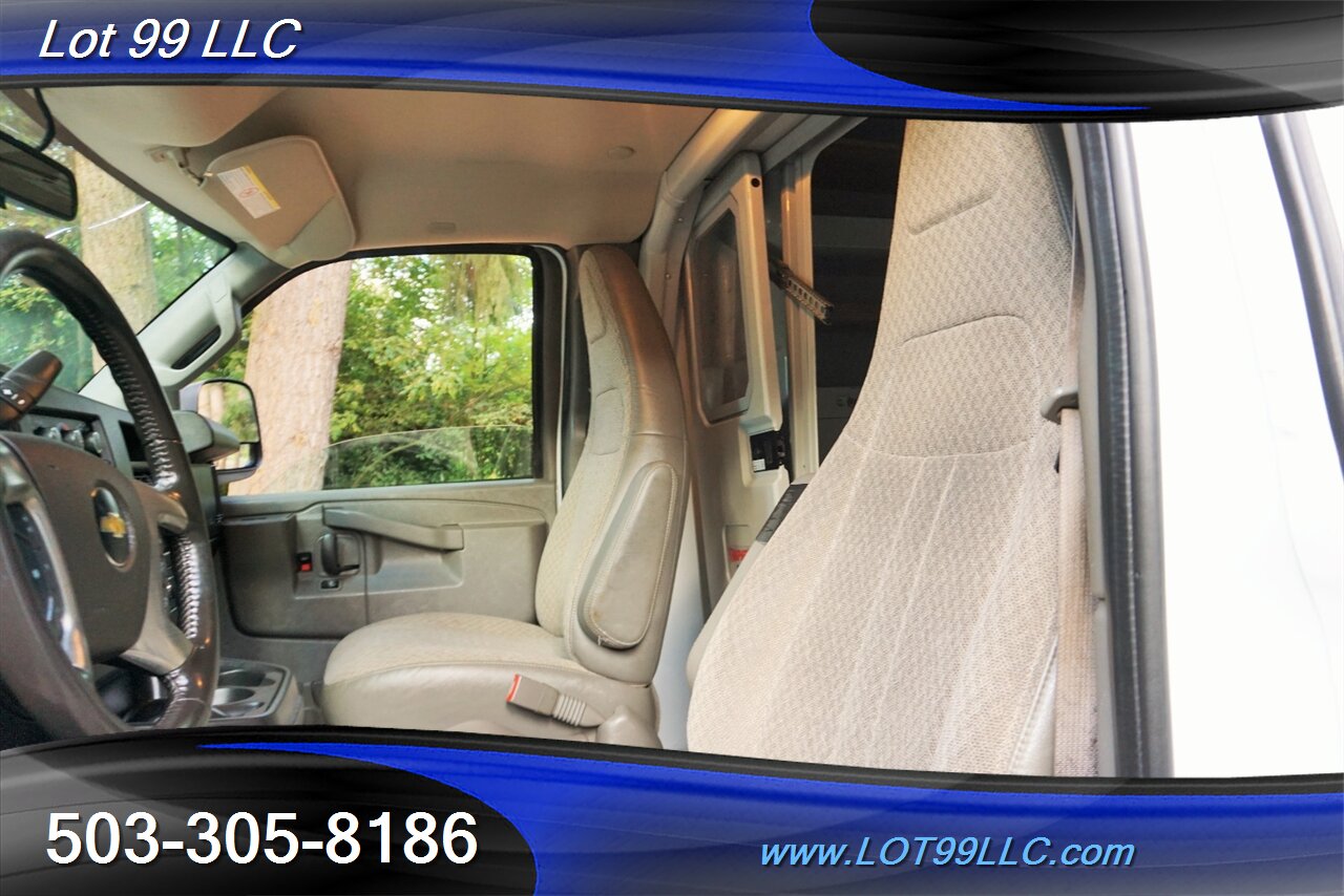 2019 Chevrolet Express 3500 Knapheide KUV Service Body Service Truck   - Photo 3 - Milwaukie, OR 97267