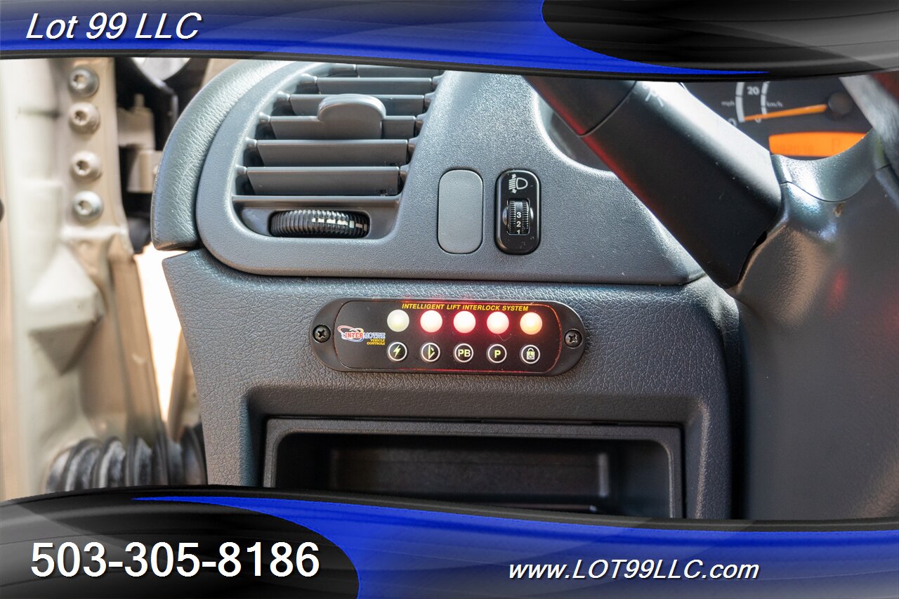 2006 Dodge Sprinter 2500 82k DIESEL ** WHEELCHAIR VAN **   - Photo 14 - Milwaukie, OR 97267