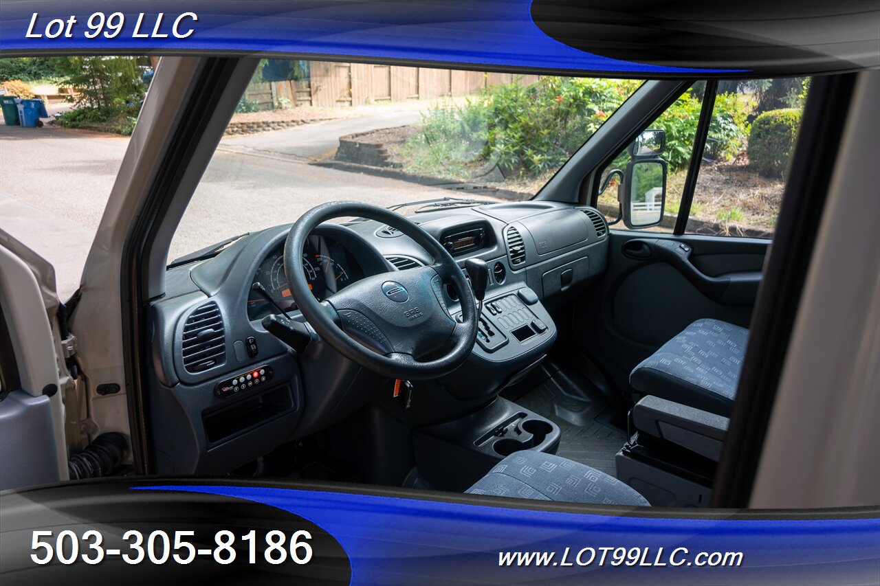 2006 Dodge Sprinter 2500 82k DIESEL ** WHEELCHAIR VAN **   - Photo 11 - Milwaukie, OR 97267