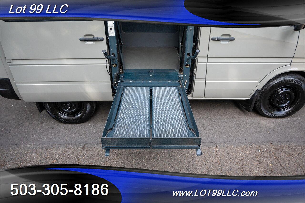 2006 Dodge Sprinter 2500 82k DIESEL ** WHEELCHAIR VAN **   - Photo 18 - Milwaukie, OR 97267