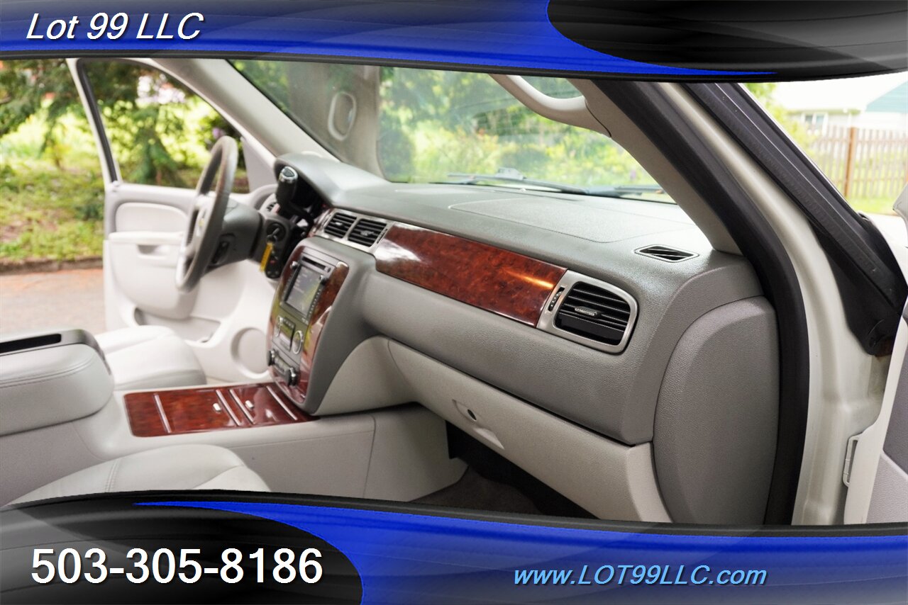 2012 Chevrolet Avalanche LTZ 4X4 V8 5.3L Auto Heated Leather Seats MOON GPS  Black 20 Wheels Newer Tires - Photo 17 - Milwaukie, OR 97267