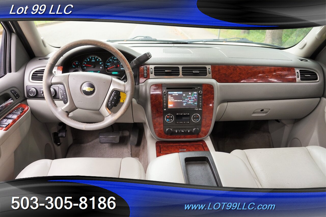 2012 Chevrolet Avalanche LTZ 4X4 V8 5.3L Auto Heated Leather Seats MOON GPS  Black 20 Wheels Newer Tires - Photo 2 - Milwaukie, OR 97267
