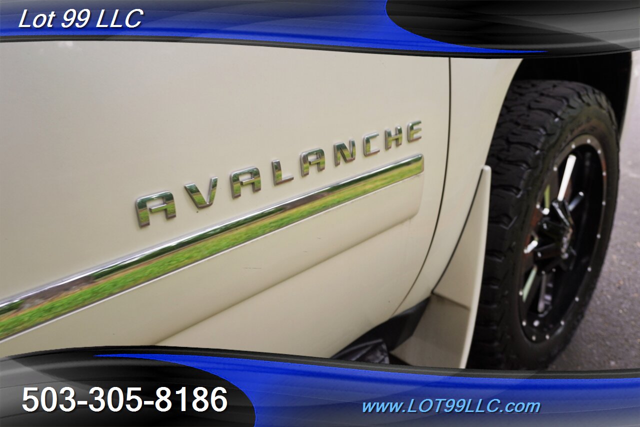 2012 Chevrolet Avalanche LTZ 4X4 V8 5.3L Auto Heated Leather Seats MOON GPS  Black 20 Wheels Newer Tires - Photo 39 - Milwaukie, OR 97267