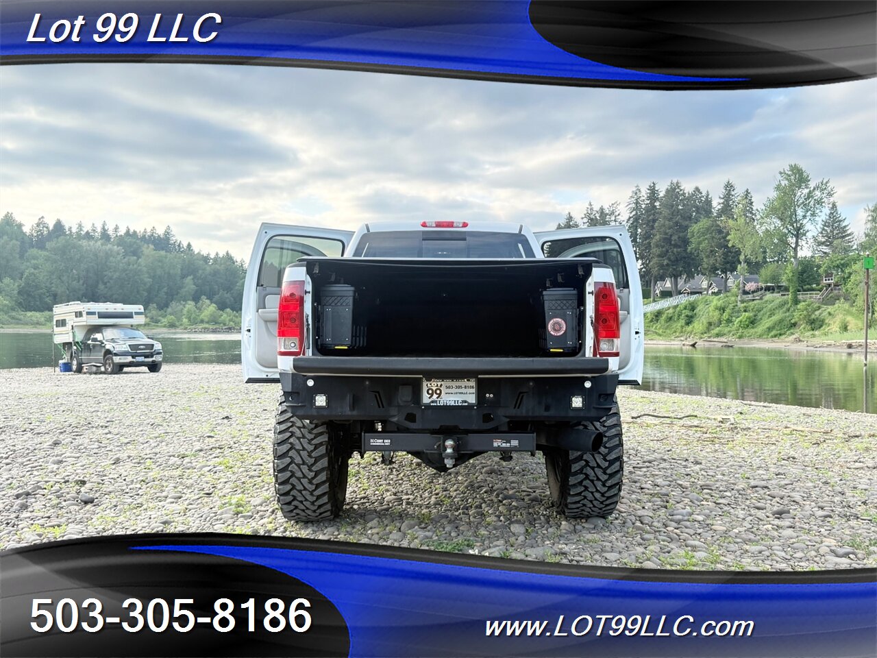 2009 GMC Sierra 2500HD SLT 141k LIFTED New 40 " Tires Duramax 6.6L Diesel  4x4 - Photo 30 - Milwaukie, OR 97267