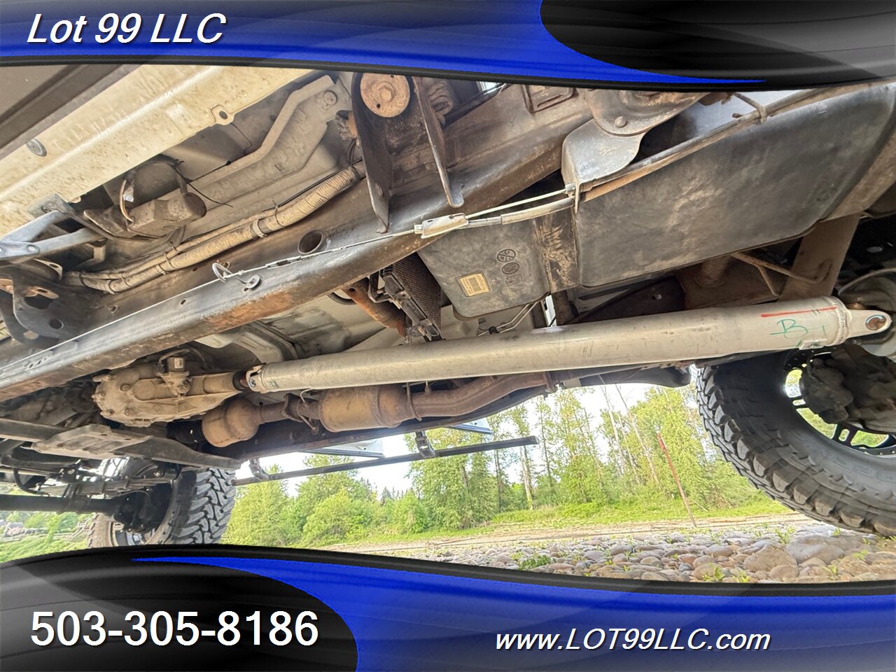 2009 GMC Sierra 2500HD SLT 141k LIFTED New 40 " Tires Duramax 6.6L Diesel  4x4 - Photo 53 - Milwaukie, OR 97267