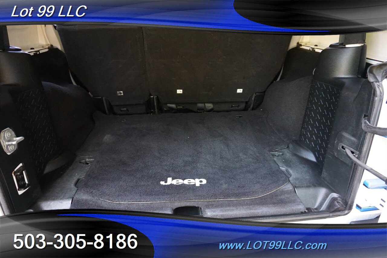 2017 Jeep Wrangler Unlimited Sport RHD 4X4 V6 Auto HARD TOP NEW TIRES - Photo 15 - Milwaukie, OR 97267