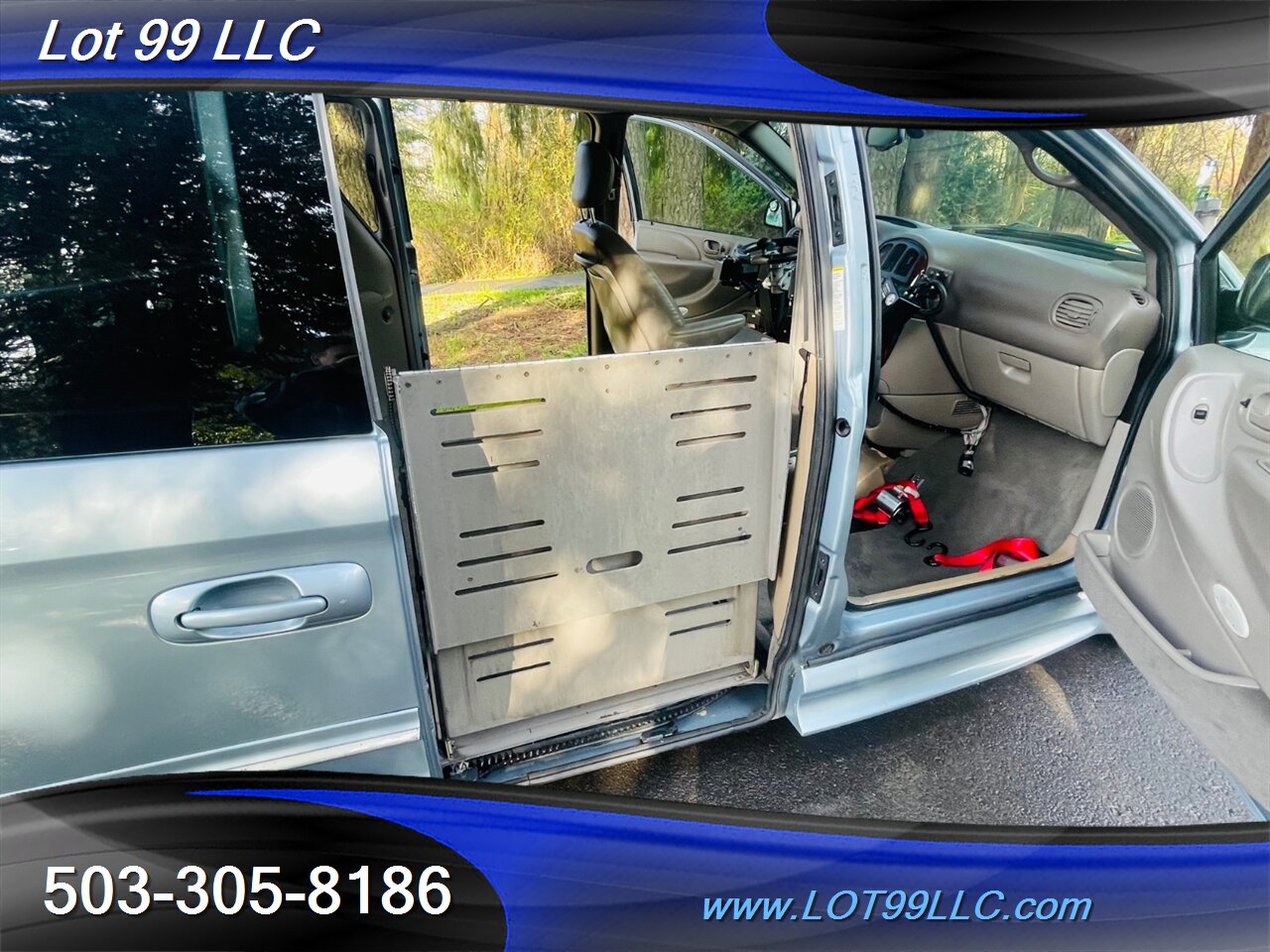 2003 Chrysler Town & Country LXi WHEELCHAIR VAN Htd Le   - Photo 47 - Milwaukie, OR 97267