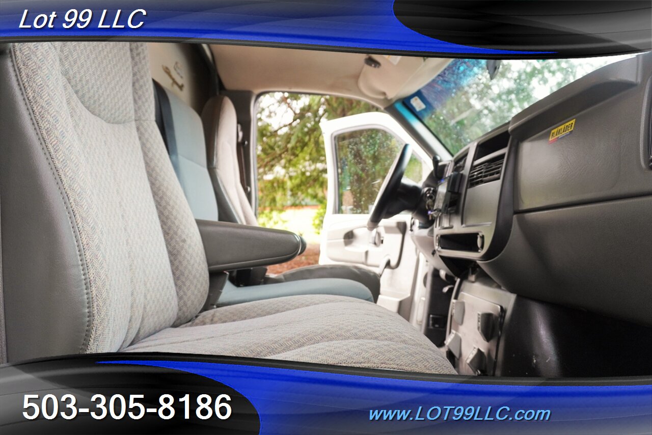 2005 Chevrolet Express 3500 Knapheide KUV Service Body Service Truck   - Photo 16 - Milwaukie, OR 97267