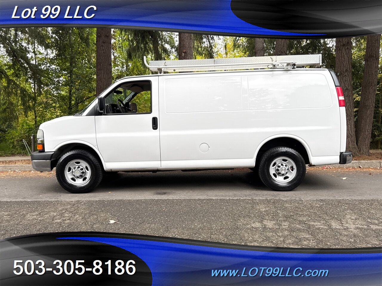 2013 Chevrolet Express 2500 Cargo Van 1-Owner 136k Ladder Rack Shelves   - Photo 1 - Milwaukie, OR 97267