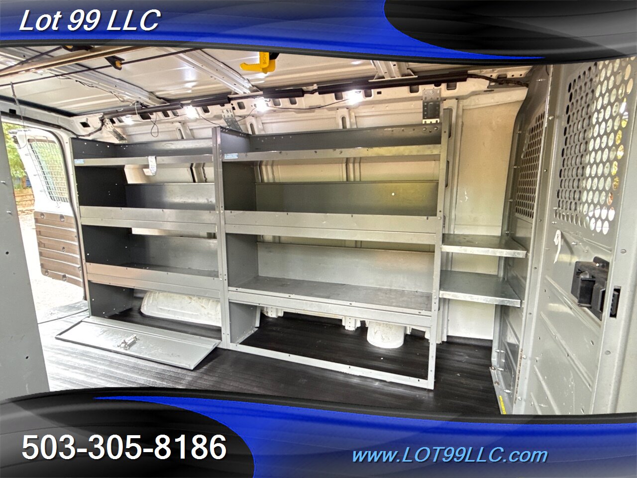 2013 Chevrolet Express 2500 Cargo Van 1-Owner 136k Ladder Rack Shelves   - Photo 17 - Milwaukie, OR 97267