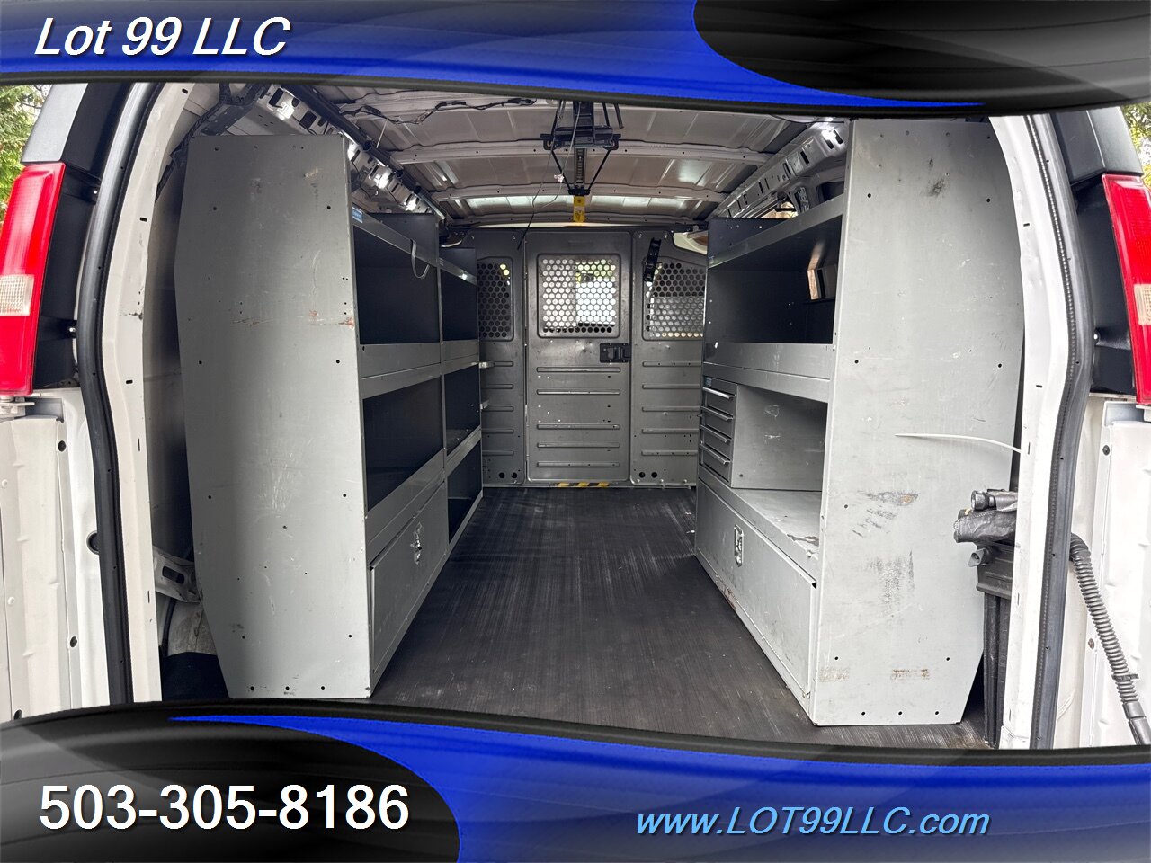 2013 Chevrolet Express 2500 Cargo Van 1-Owner 136k Ladder Rack Shelves   - Photo 20 - Milwaukie, OR 97267