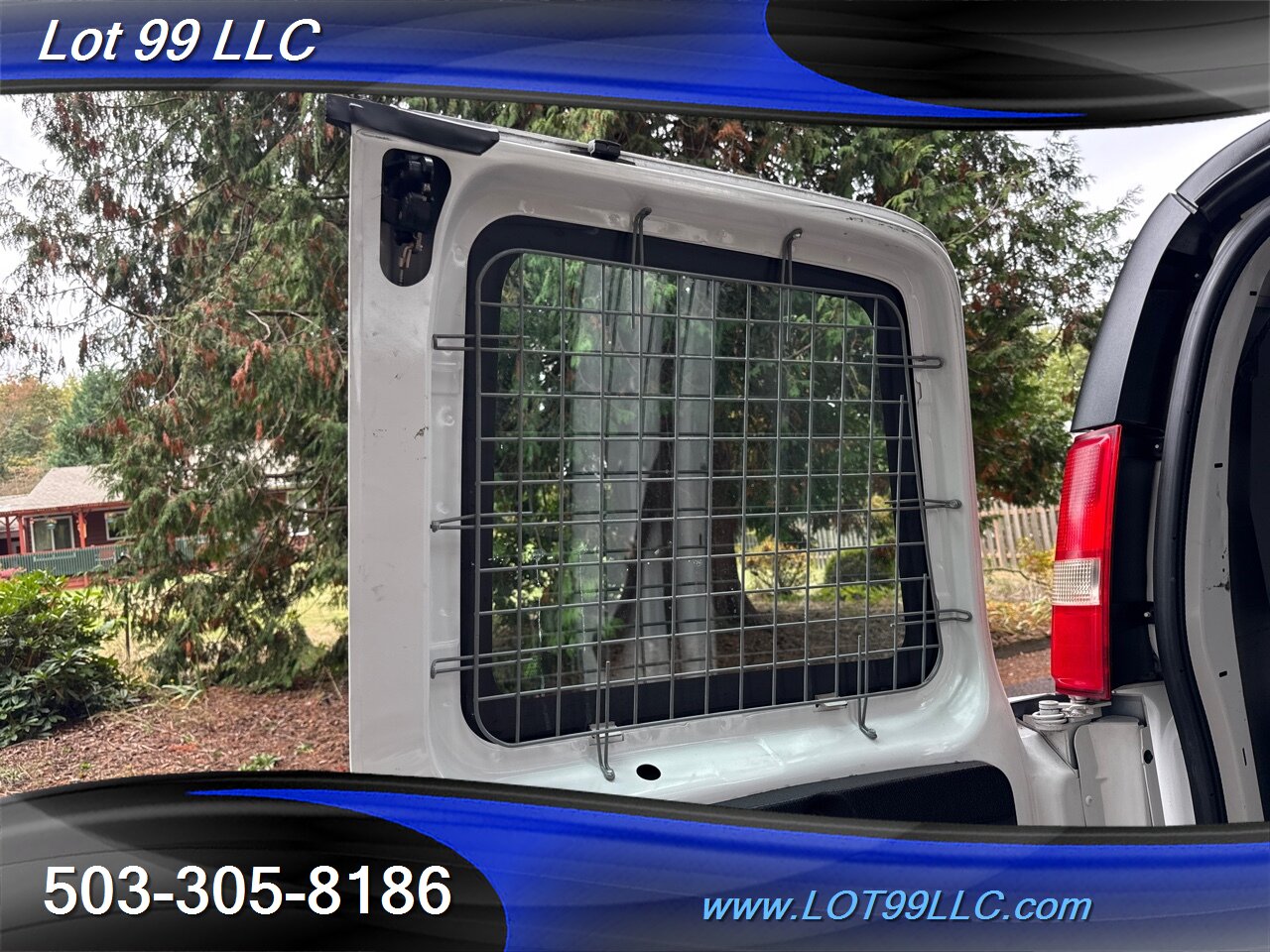 2013 Chevrolet Express 2500 Cargo Van 1-Owner 136k Ladder Rack Shelves   - Photo 23 - Milwaukie, OR 97267