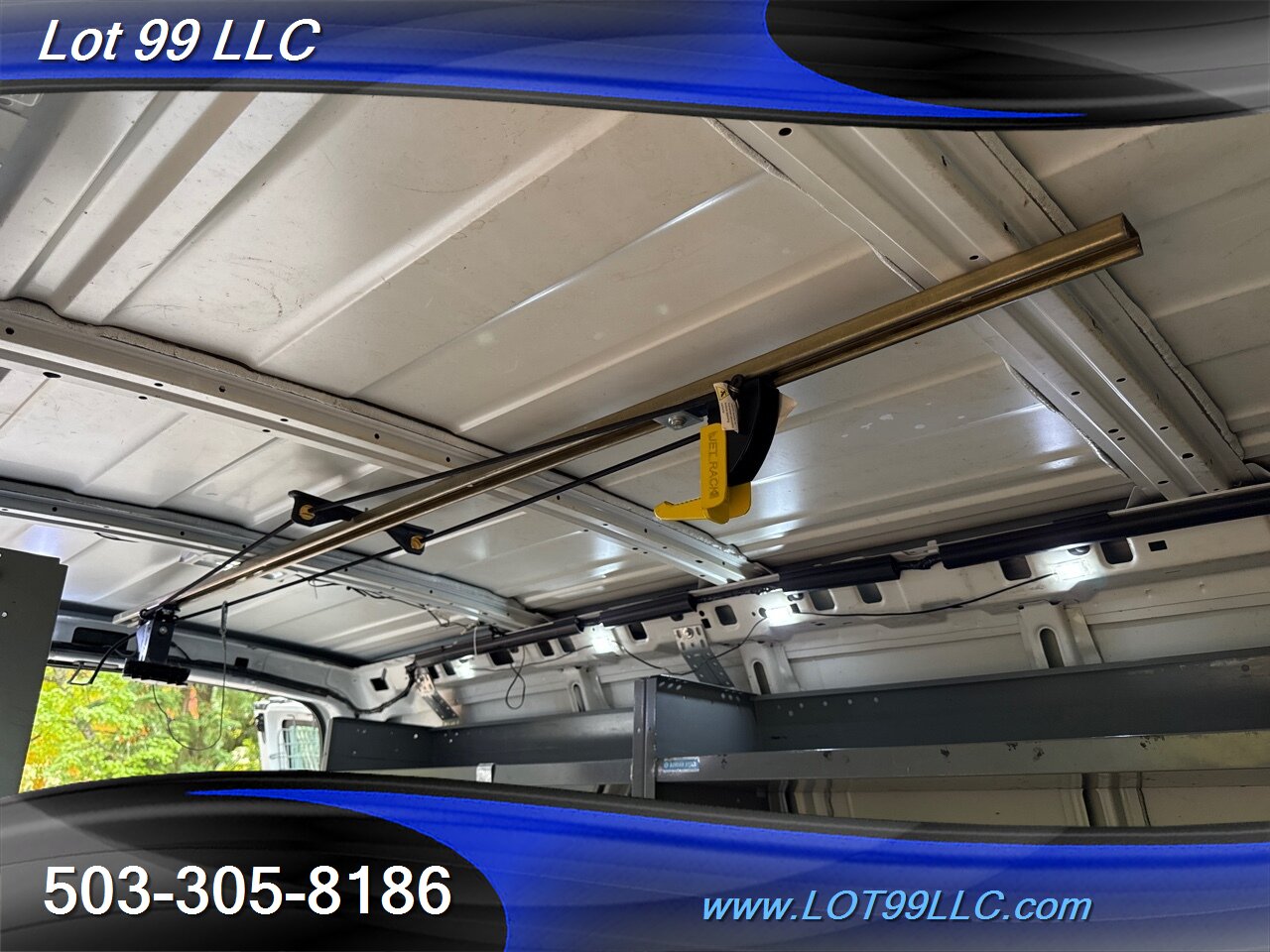 2013 Chevrolet Express 2500 Cargo Van 1-Owner 136k Ladder Rack Shelves   - Photo 14 - Milwaukie, OR 97267