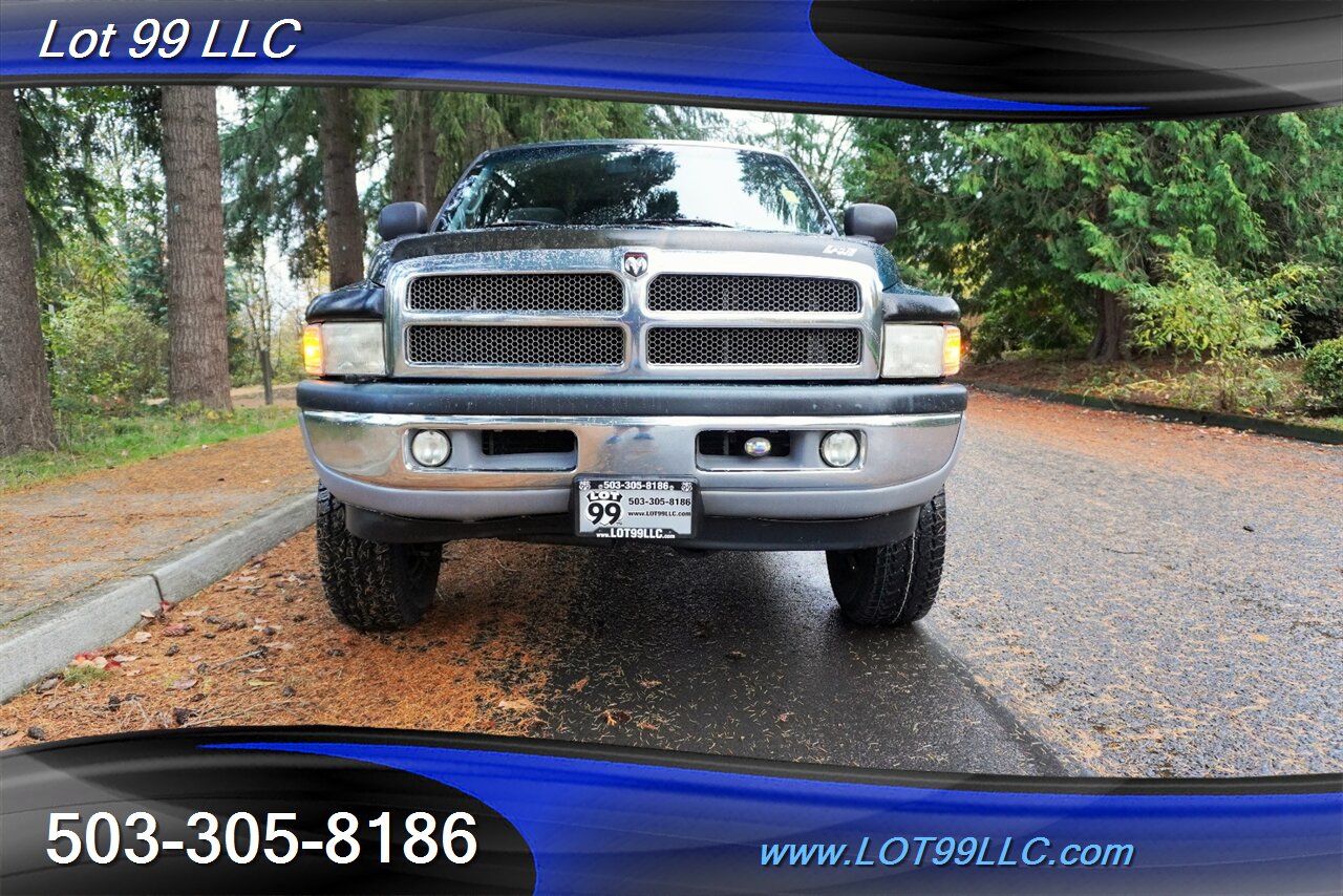 1999 Dodge Ram Laramie SLT photo 2