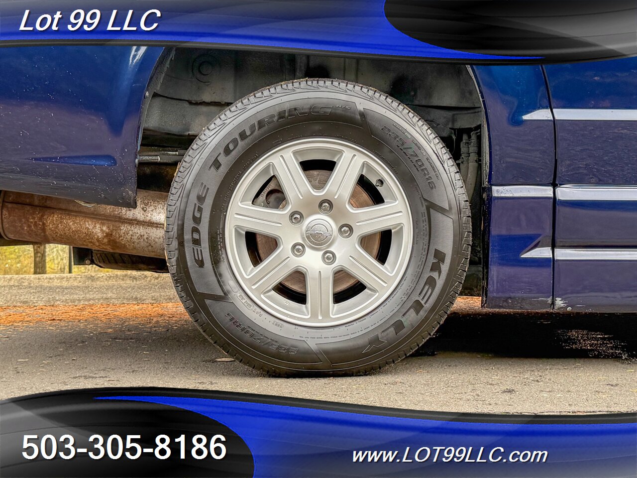 2012 Chrysler Town & Country Touring ** Braun WHEELCHAIR VAN ** Kneeling Power Ramp Backup Camera - Photo 72 - Milwaukie, OR 97267