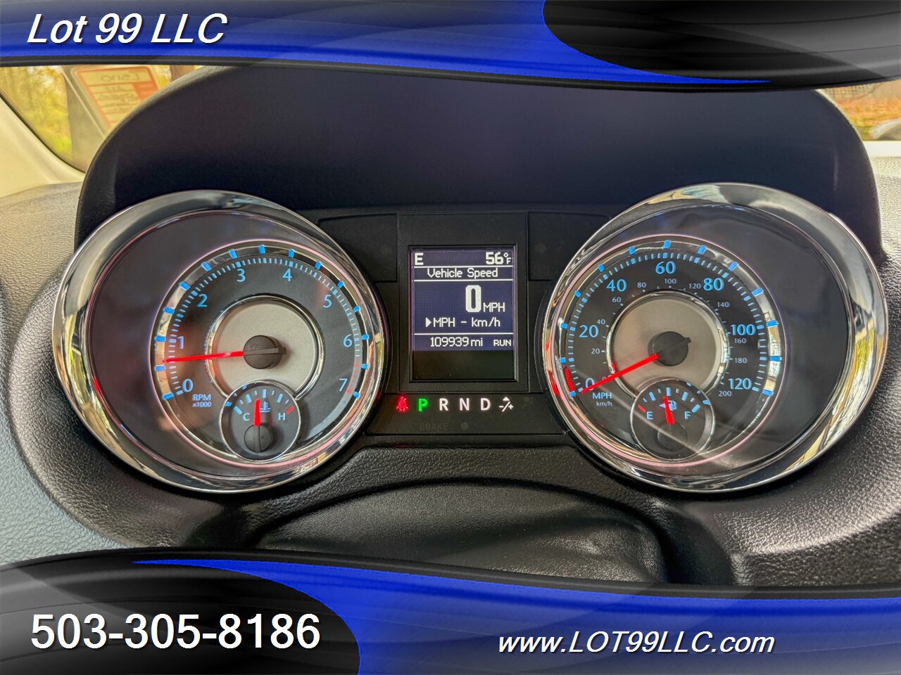 2012 Chrysler Town & Country Touring ** Braun WHEELCHAIR VAN ** Kneeling Power Ramp Backup Camera - Photo 14 - Milwaukie, OR 97267