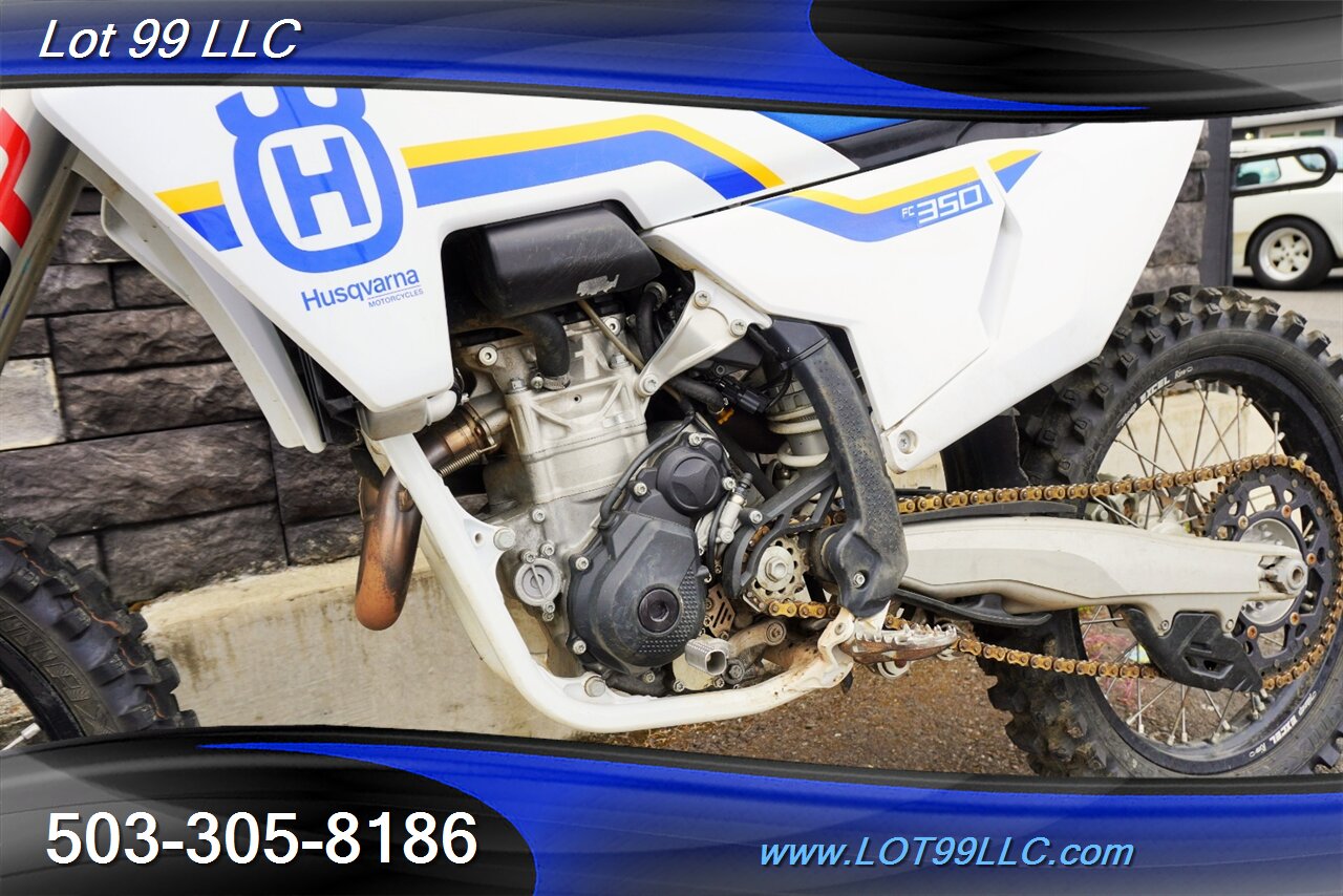 2023 Husqvarna FC 350 27.5 HOURS White Blue Seats Like New Tires   - Photo 5 - Milwaukie, OR 97267