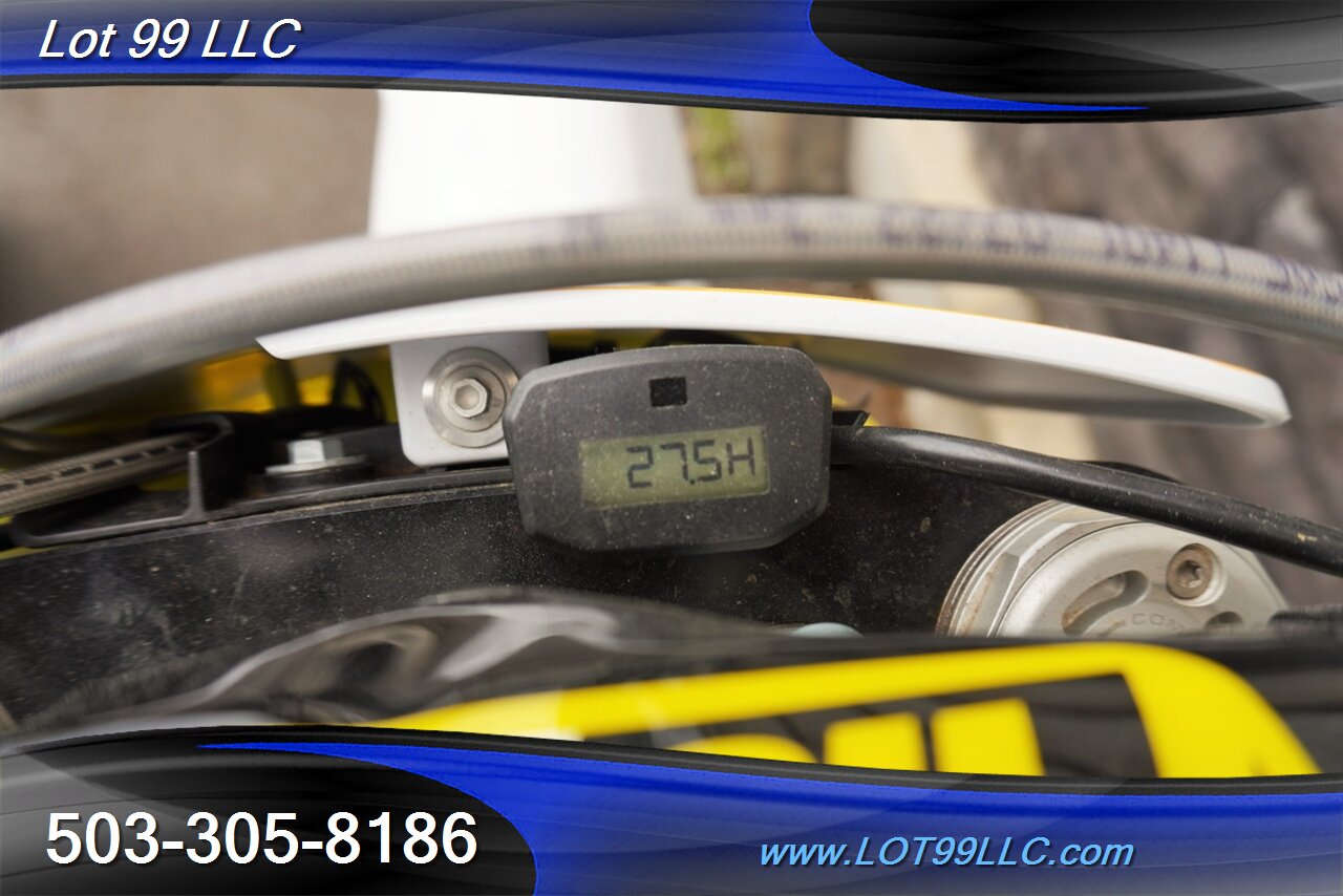 2023 Husqvarna FC 350 27.5 HOURS White Blue Seats Like New Tires   - Photo 18 - Milwaukie, OR 97267