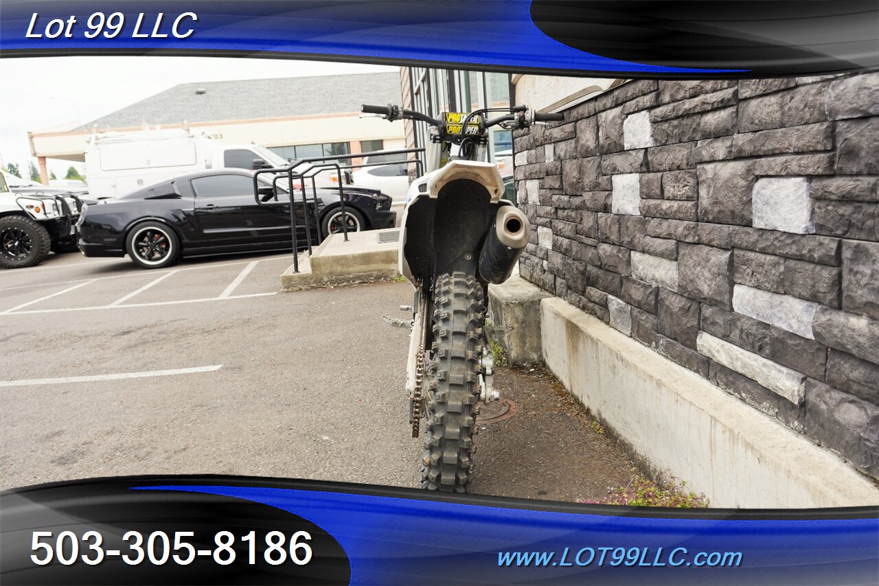 2023 Husqvarna FC 350 27.5 HOURS White Blue Seats Like New Tires   - Photo 3 - Milwaukie, OR 97267