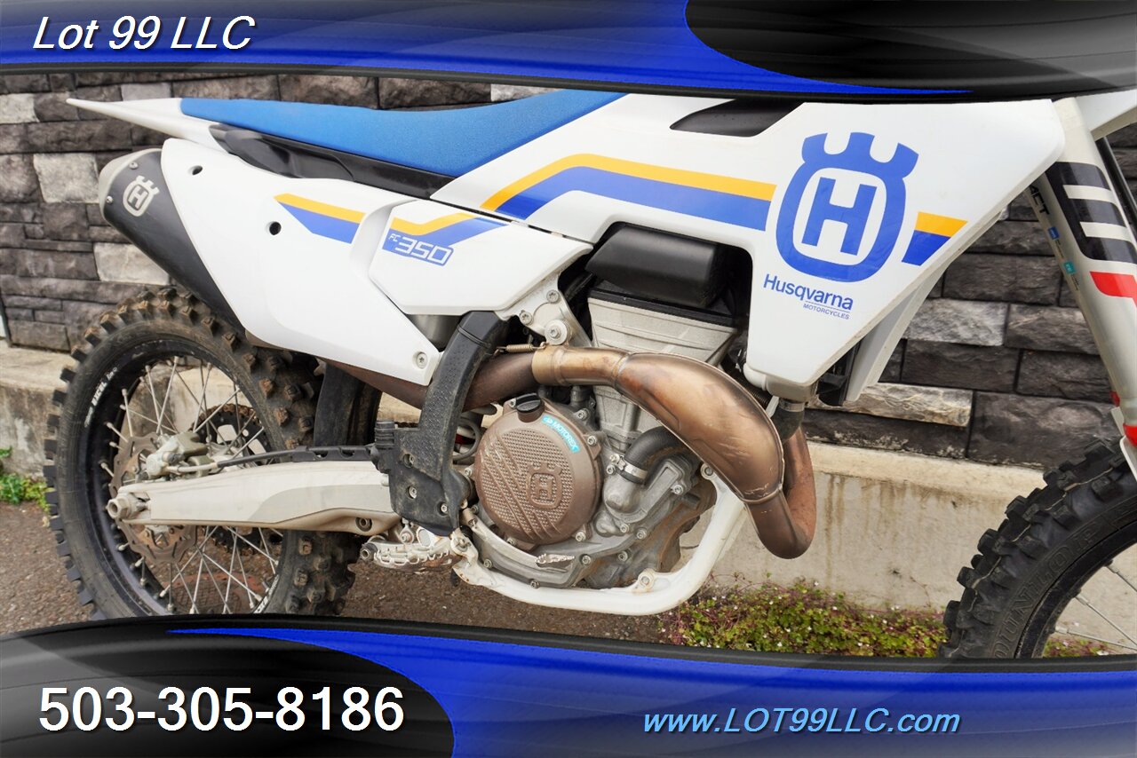 2023 Husqvarna FC 350 27.5 HOURS White Blue Seats Like New Tires   - Photo 11 - Milwaukie, OR 97267
