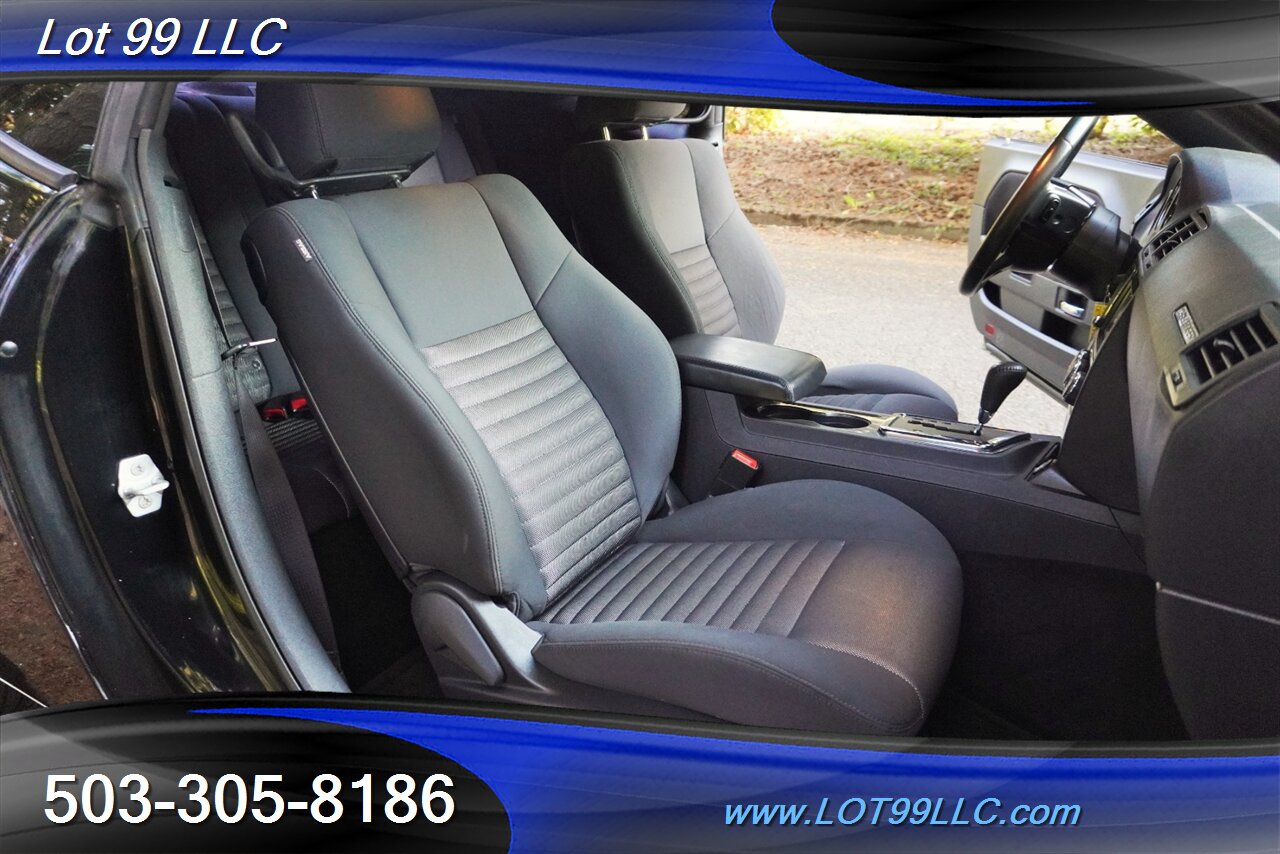 2014 Dodge Challenger SXT Coupe V6 Automatic Tinted Windows 20 Black Wheels Newer Tires Rear Spoiler - Photo 17 - Milwaukie, OR 97267