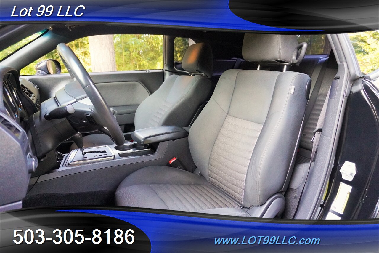 2014 Dodge Challenger SXT Coupe V6 Automatic Tinted Windows 20 Black Wheels Newer Tires Rear Spoiler - Photo 2 - Milwaukie, OR 97267