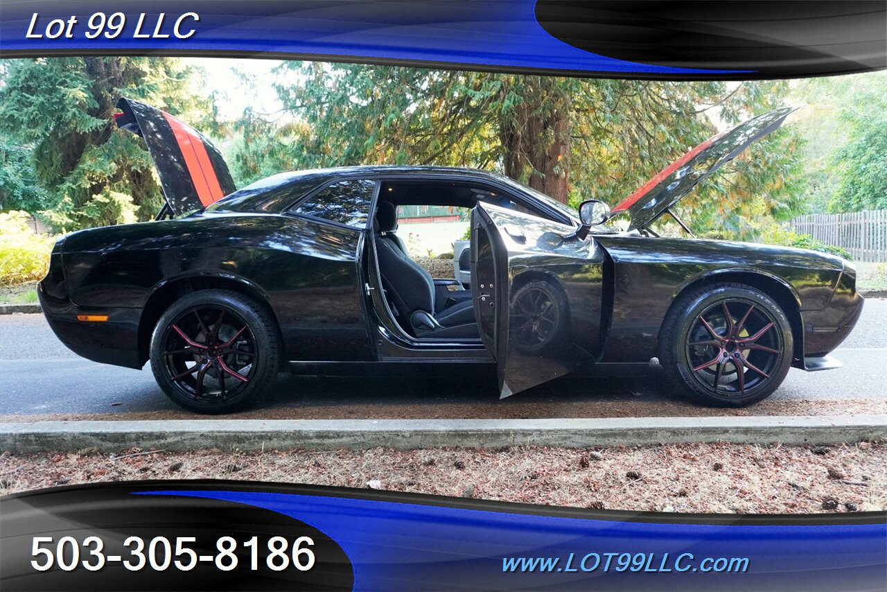 2014 Dodge Challenger SXT Coupe V6 Automatic Tinted Windows 20 Black Wheels Newer Tires Rear Spoiler - Photo 27 - Milwaukie, OR 97267