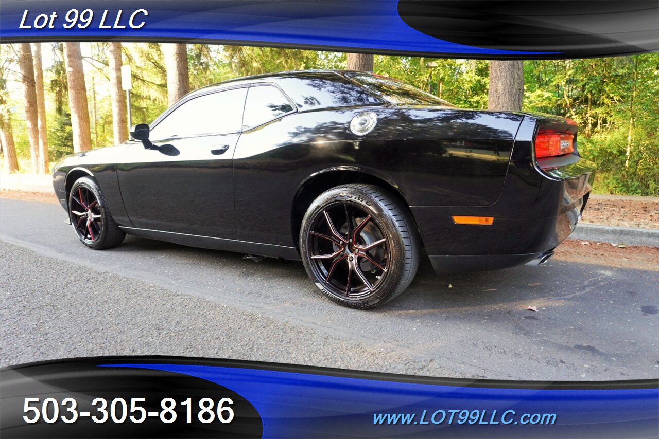 2014 Dodge Challenger SXT Coupe V6 Automatic Tinted Windows 20 Black Wheels Newer Tires Rear Spoiler - Photo 12 - Milwaukie, OR 97267