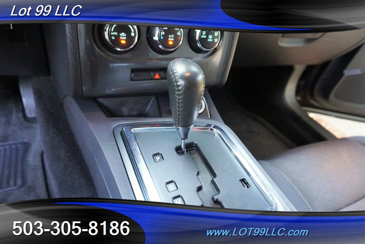 2014 Dodge Challenger SXT Coupe V6 Automatic Tinted Windows 20 Black Wheels Newer Tires Rear Spoiler - Photo 21 - Milwaukie, OR 97267