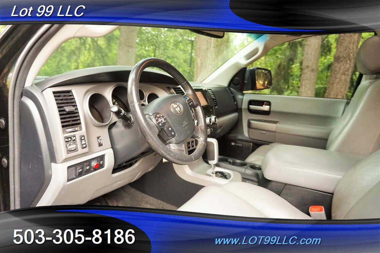 2012 Toyota Sequoia Limited 4X4 V8 Heated Leather MOON 1 OWNER   - Photo 12 - Milwaukie, OR 97267