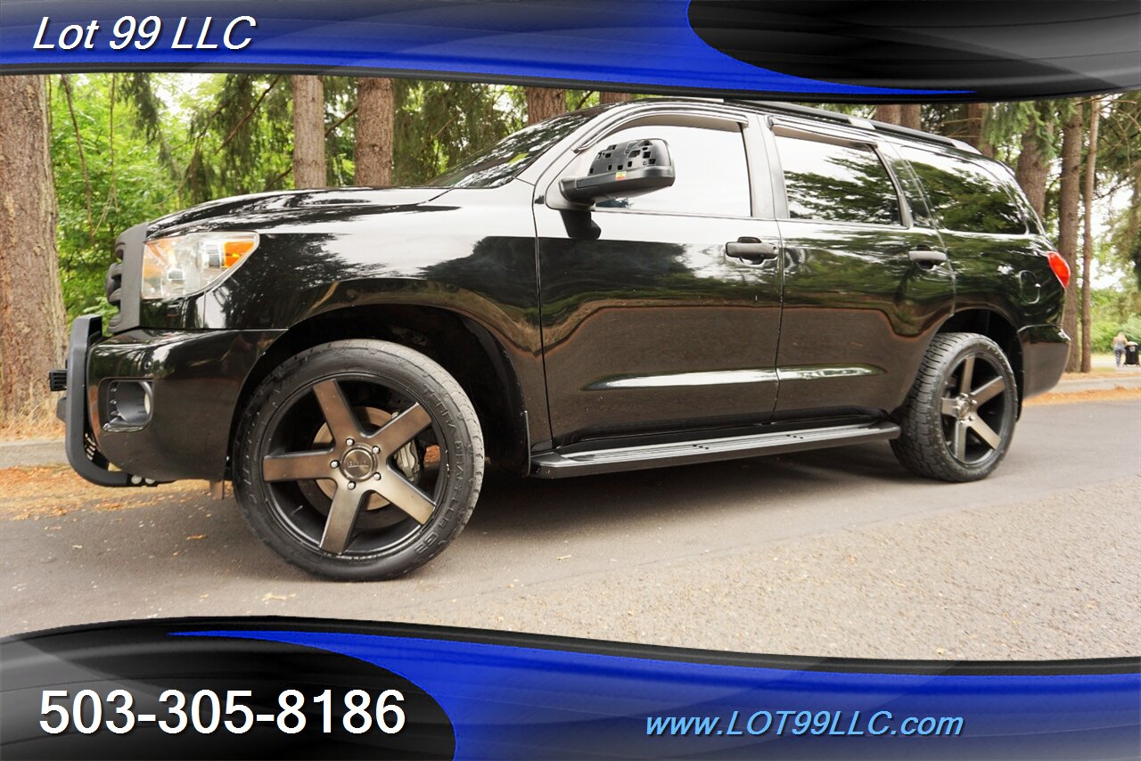 2012 Toyota Sequoia Limited 4X4 V8 Heated Leather MOON 1 OWNER   - Photo 5 - Milwaukie, OR 97267