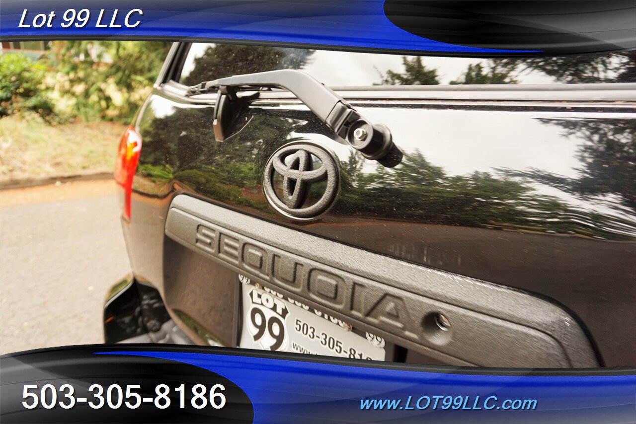 2012 Toyota Sequoia Limited 4X4 V8 Heated Leather MOON 1 OWNER   - Photo 32 - Milwaukie, OR 97267