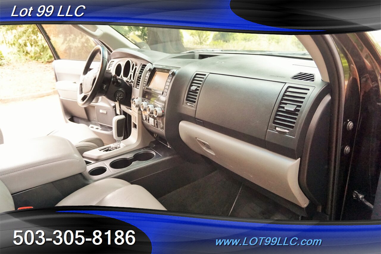 2012 Toyota Sequoia Limited 4X4 V8 Heated Leather MOON 1 OWNER   - Photo 19 - Milwaukie, OR 97267